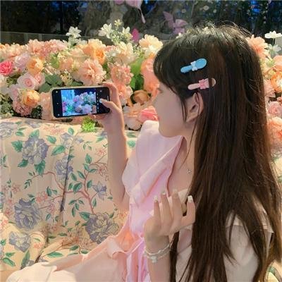 他的摩托车，她的岛